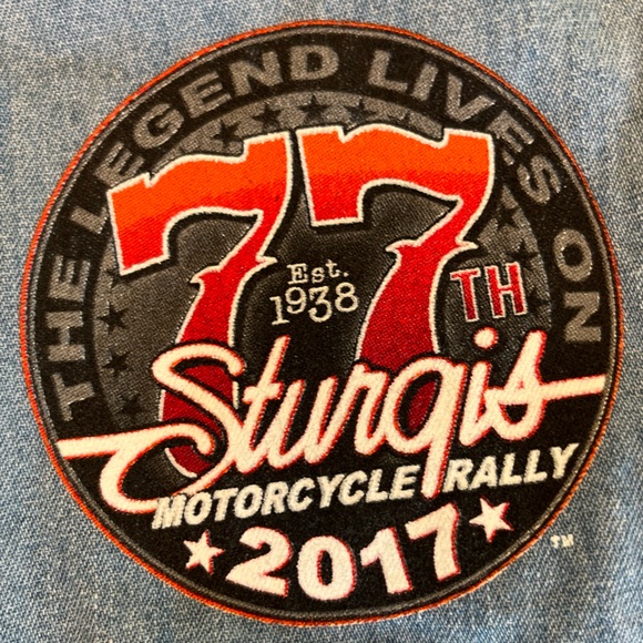 2017 OFFICIAL STURGIS MOTORCYCLE RALLY BUTTON DOWN SLEEVELESS SHIRT - Picture 6 of 8